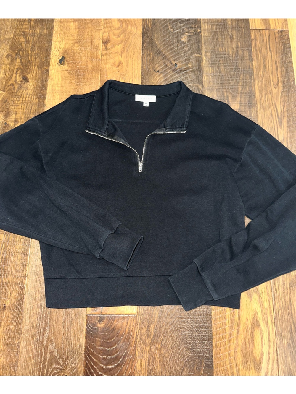 Gianni Bini Cropped Sweatshirt